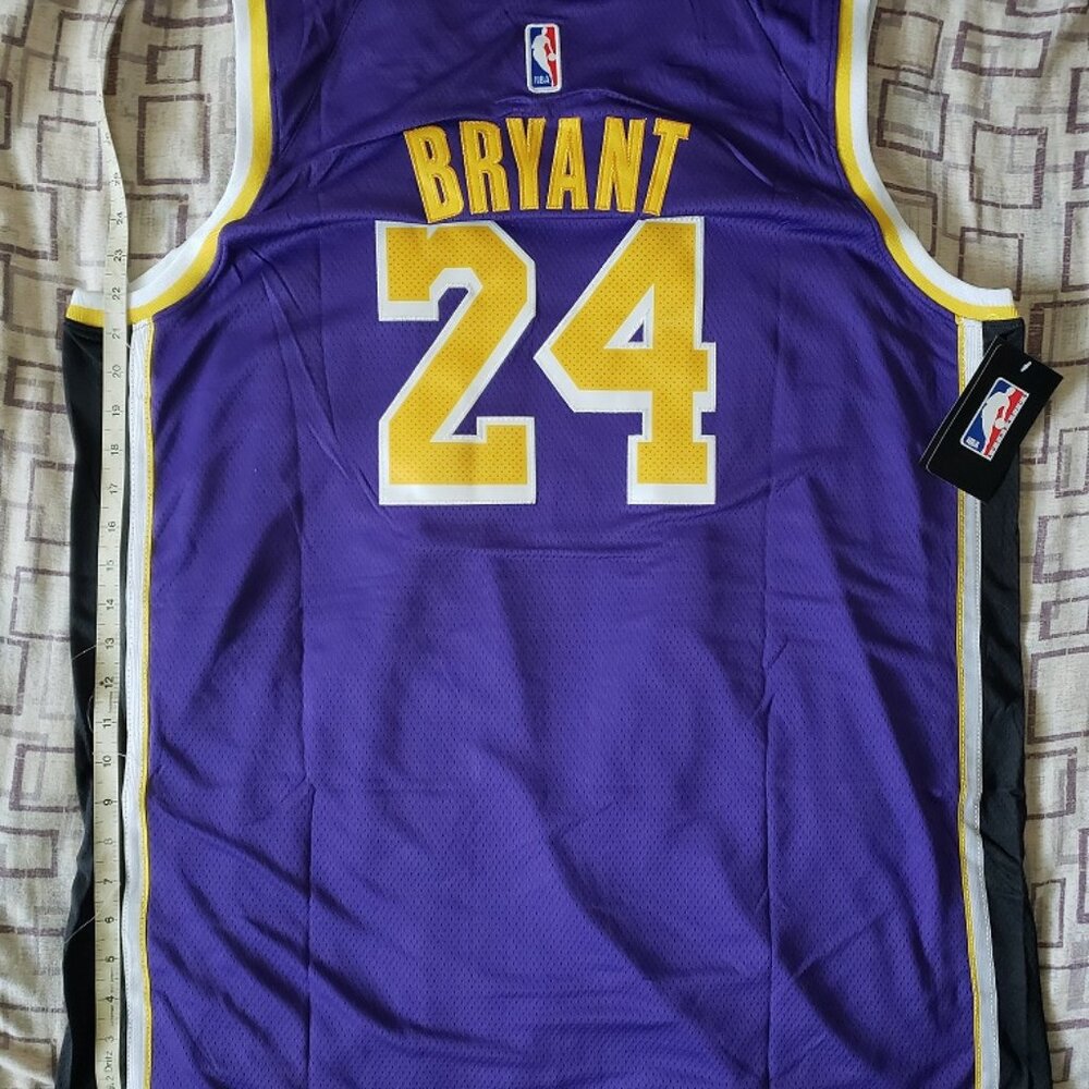 LAKERS KOBE BRYANT #24 PURPLE JERSEY MENS SIZE 54